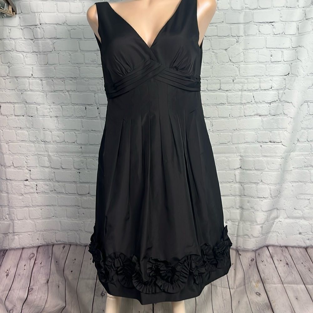 NW Collections Cocktail V Neck Sleeveless Taffeta Mini Dress